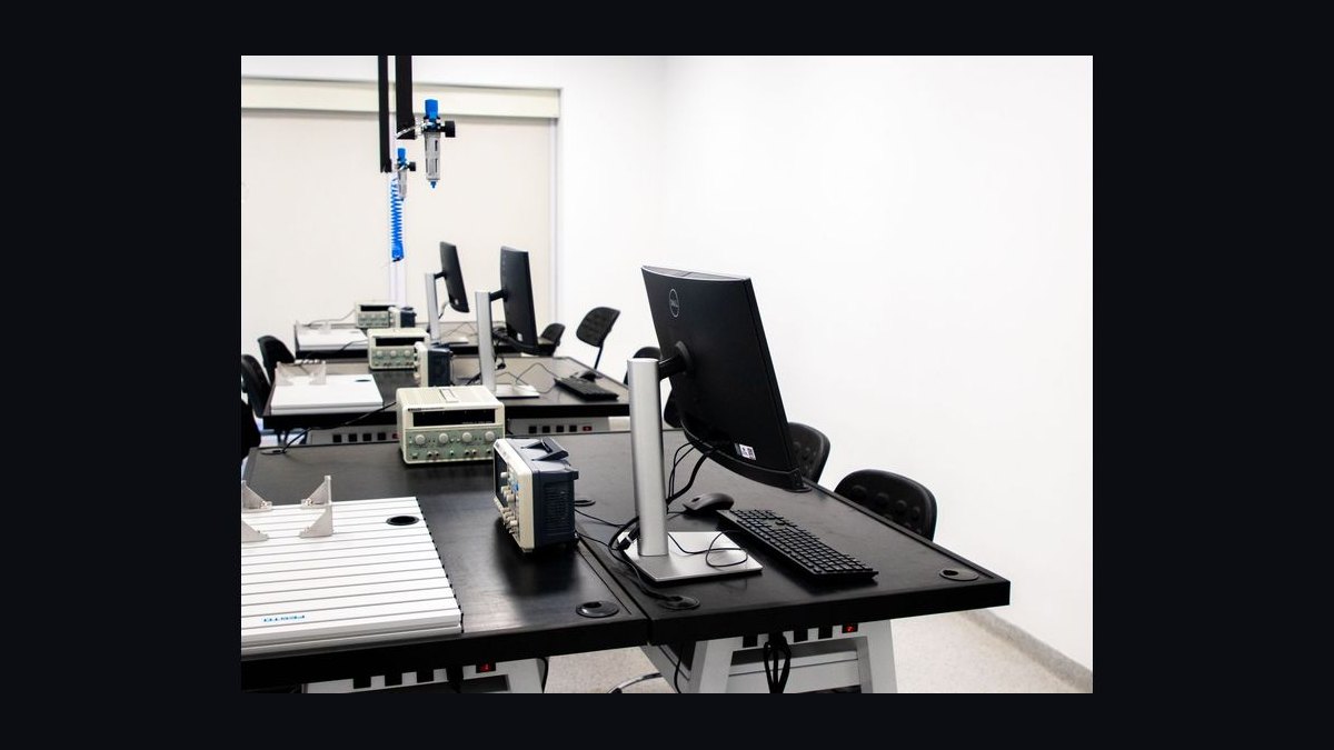 Computer Vision Engineer — LinkedIn Banner — figure 5