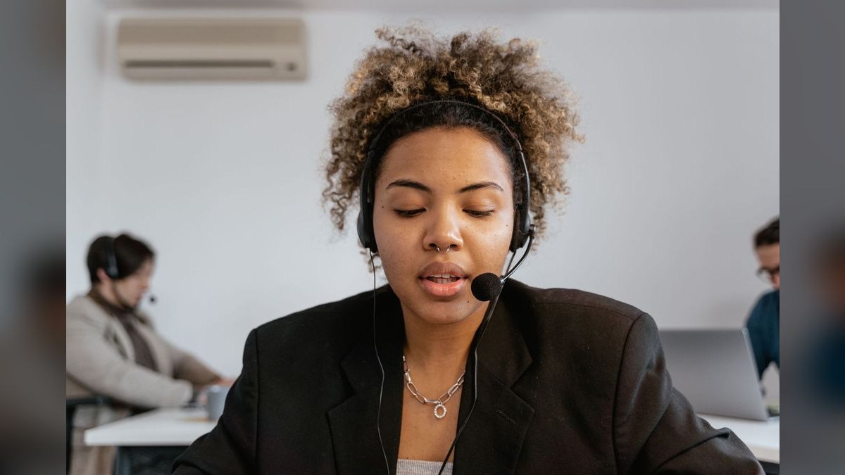 AI Customer Support Operator — LinkedIn Banner — figure 5