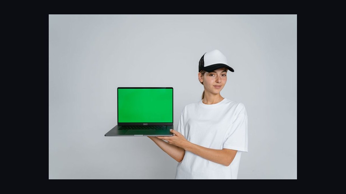 What criteria should I use to choose a graphics design tool for sales presentations in 2027?