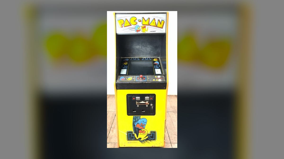 Top 10 Most Valuable Vintage Arcade Cabinets to Buy in 2027 — figure 10