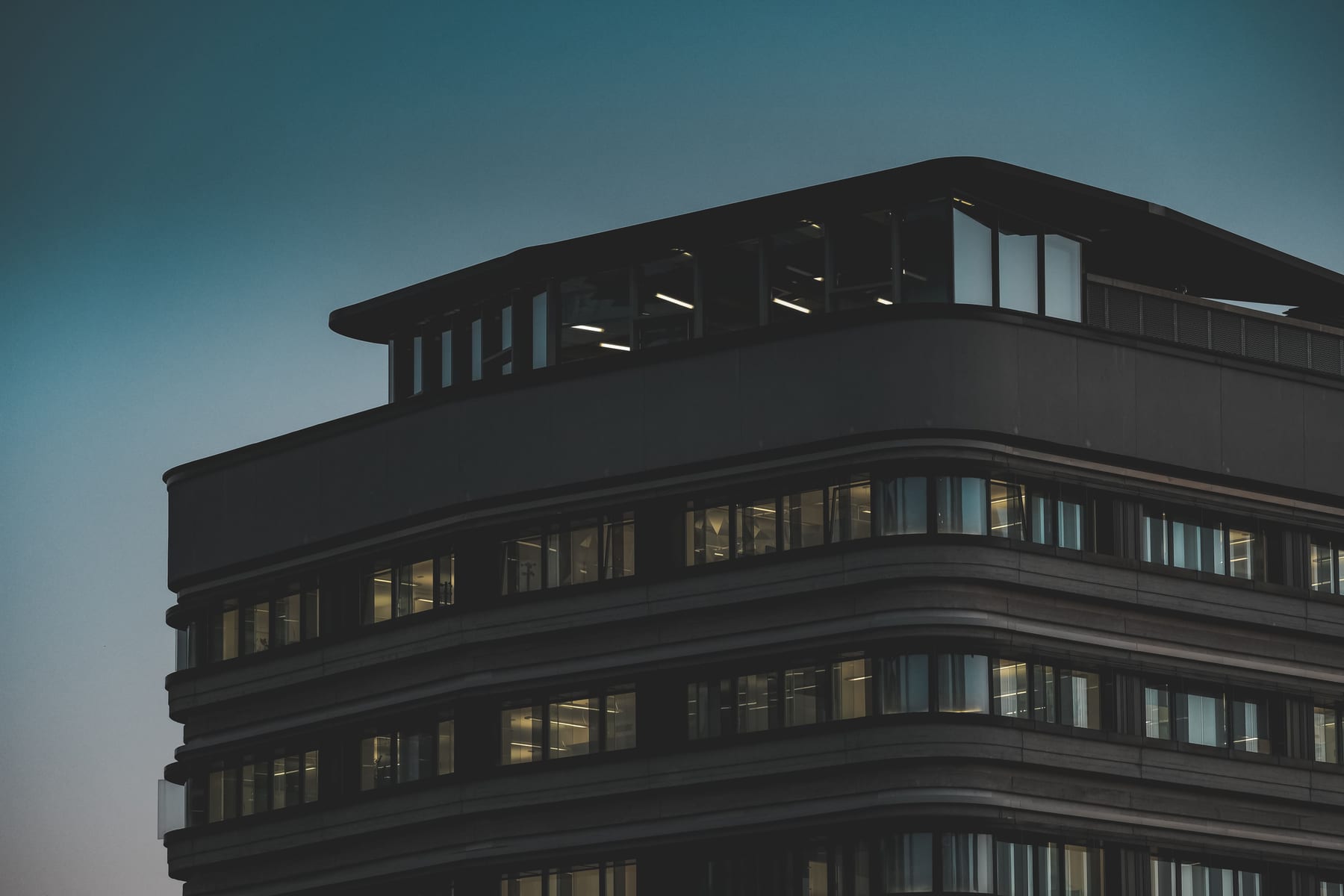 How do you build a smart building and IoT buildings software go-to-market motion in 2027 — figure 9