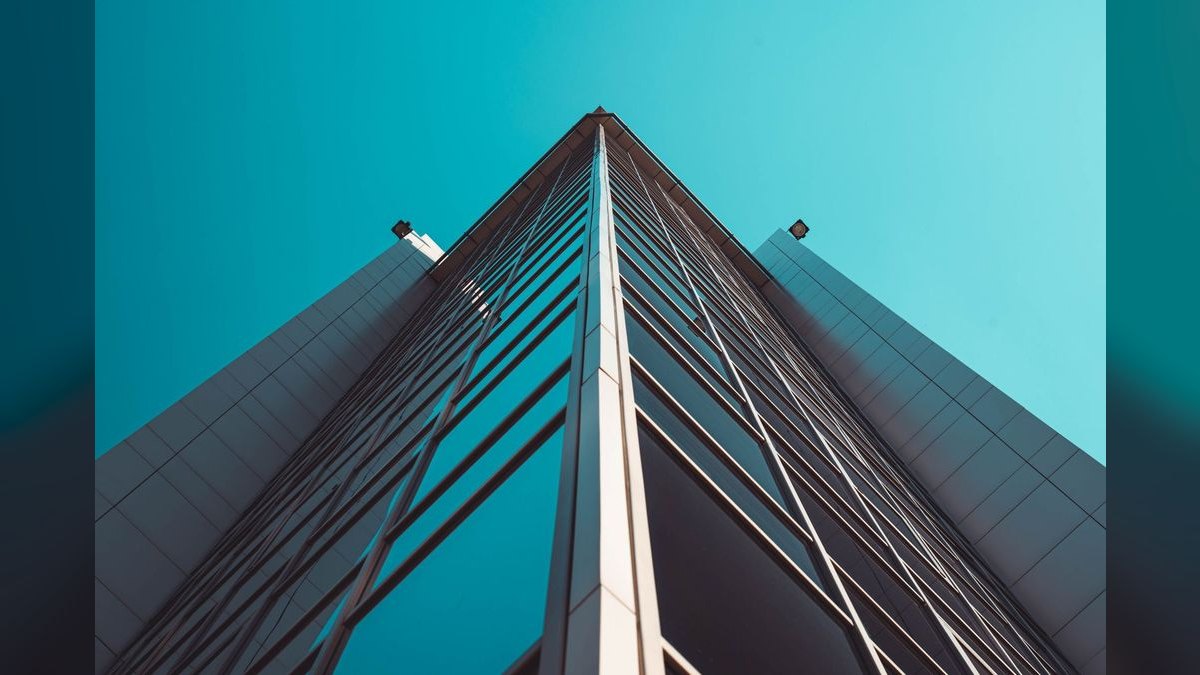 How do you build a vertical SaaS for salons and spas (Boulevard / Mindbody) go-to-market motion in 2027 — figure 5