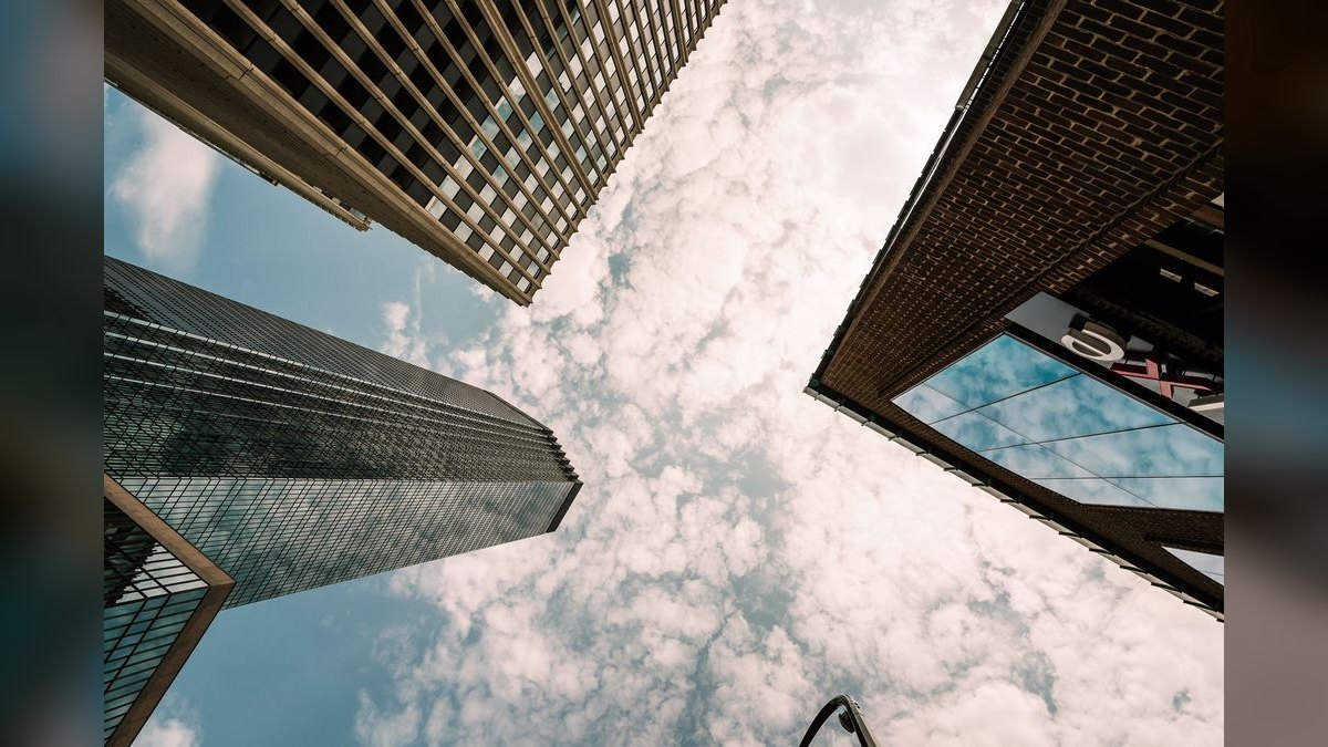 How do you build a vertical SaaS for salons and spas (Boulevard / Mindbody) go-to-market motion in 2027 — figure 6