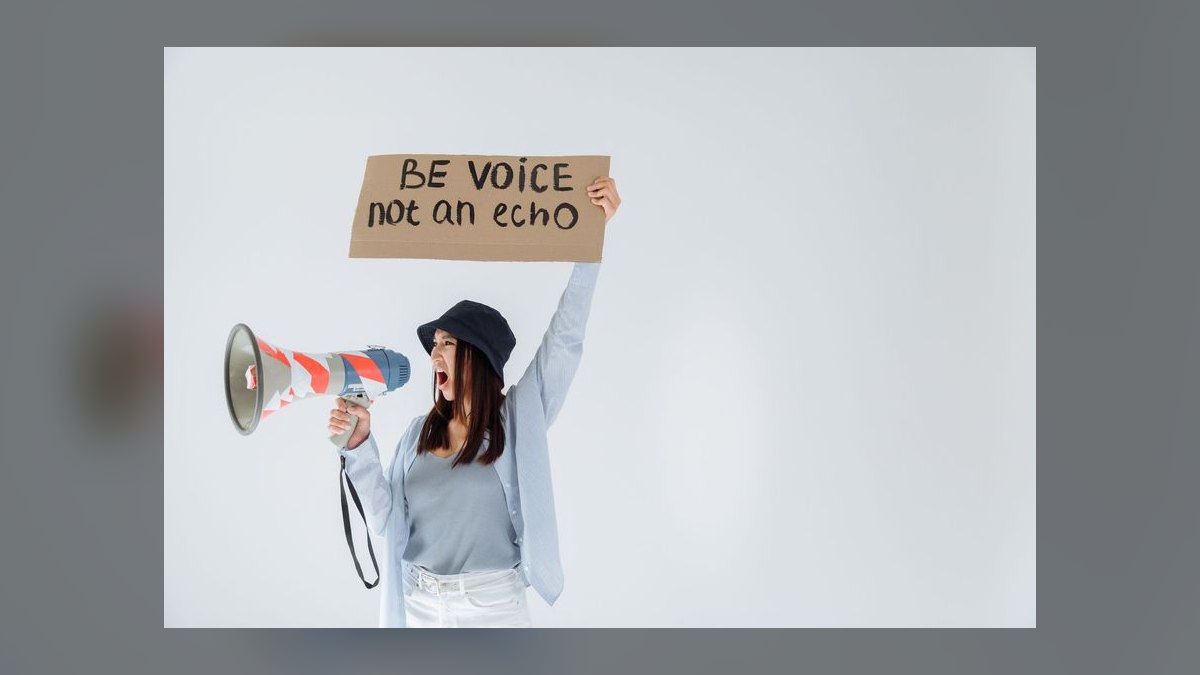 How do you build an AI voice platforms (Vapi / Retell AI) go-to-market motion in 2027 — figure 7