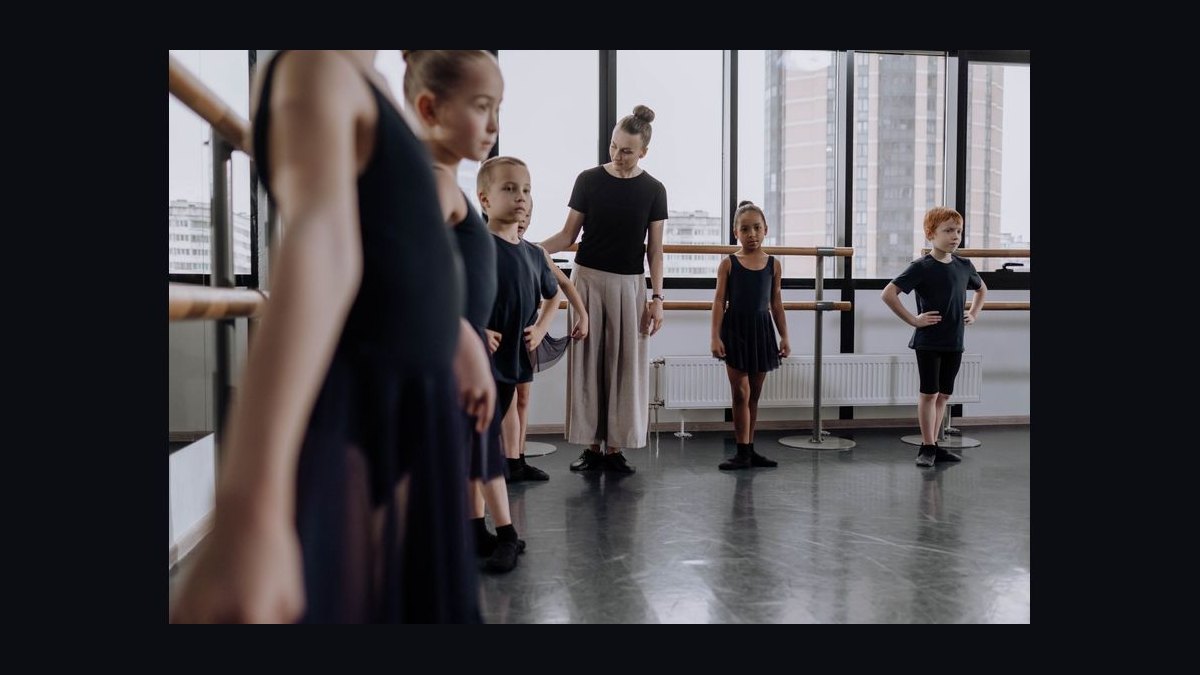 How do you build the GTM playbook for a dance and performing arts studio in 2027?