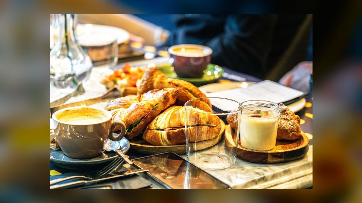 How do you build the GTM playbook for a bed and breakfast or inn operator in 2027 — figure 5