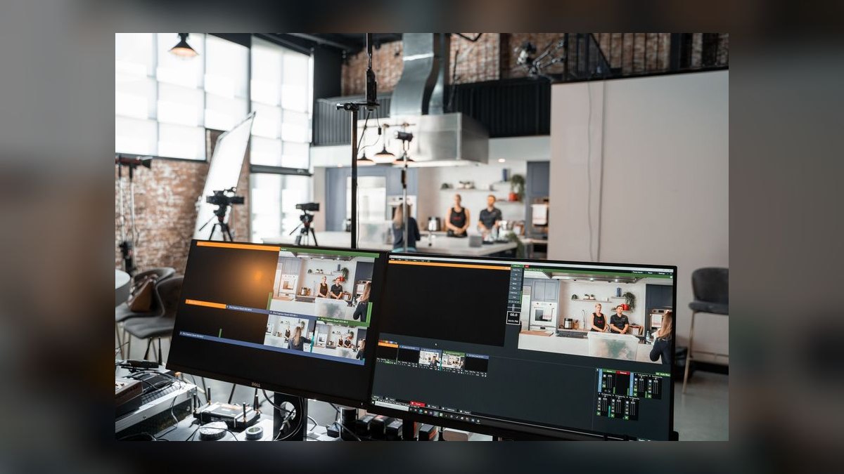 Photo and Video Studio GTM Playbook 2027 — Day Rates, Production Attach, and the Agency BD Motion — figure 10
