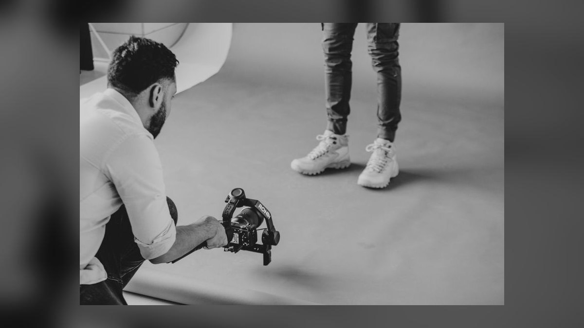 Photo and Video Studio GTM Playbook 2027 — Day Rates, Production Attach, and the Agency BD Motion — figure 8