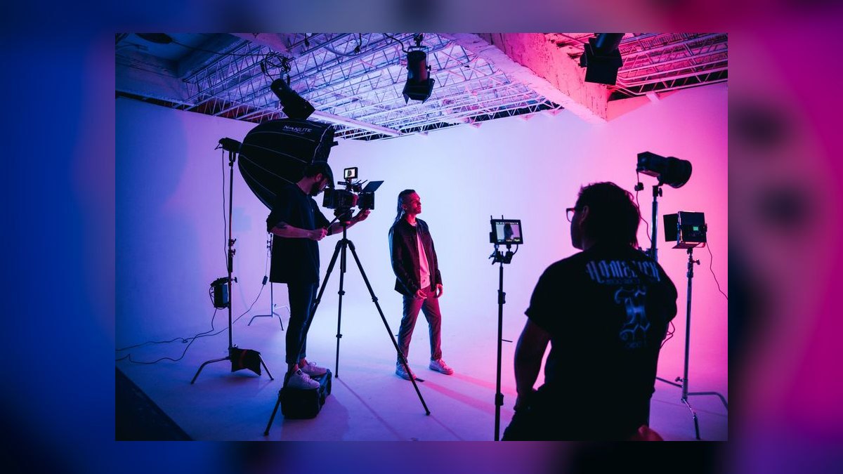 Photo and Video Studio GTM Playbook 2027 — Day Rates, Production Attach, and the Agency BD Motion — figure 9