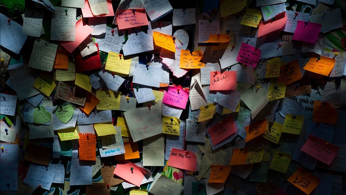 Ice Cream Shop GTM Playbook 2027 — Premium Scoop Shop Economics, Catering Pivot, and the M Path