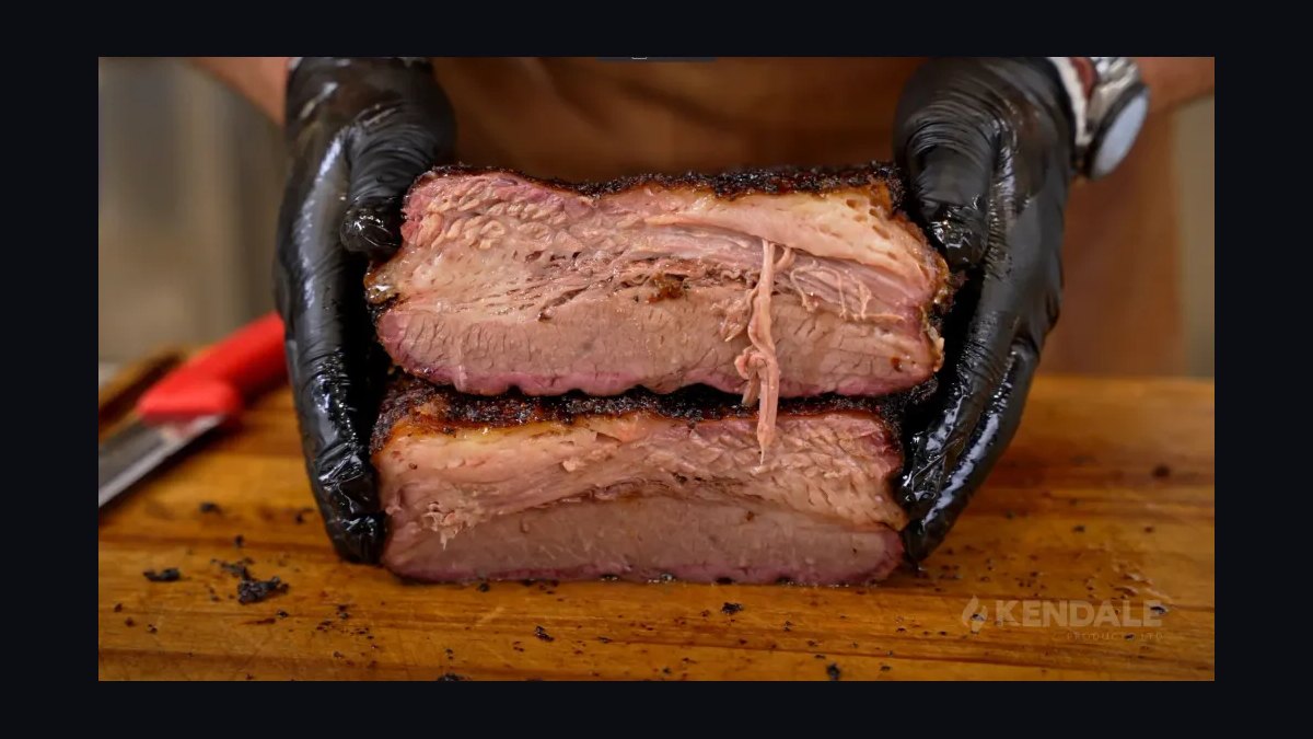 BBQ Restaurant GTM Playbook 2027 — Regional-Style Craft Moat, Wholesale Channel, and the $4.2M Operator Path