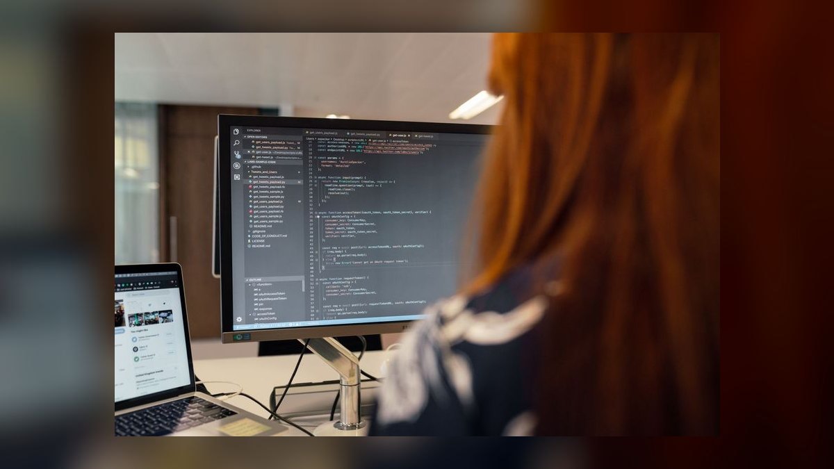Software Development Outsourcing GTM Playbook 2027 — Nearshore LATAM + AI-Augmented Dev and the 85M BairesDev Operator Path — figure 7