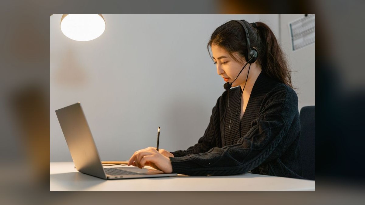 Virtual Assistant Services GTM Playbook 2027 — Dedicated VA + Executive-Tier + AI-Augmented and the 48M Magic Operator Path — figure 6