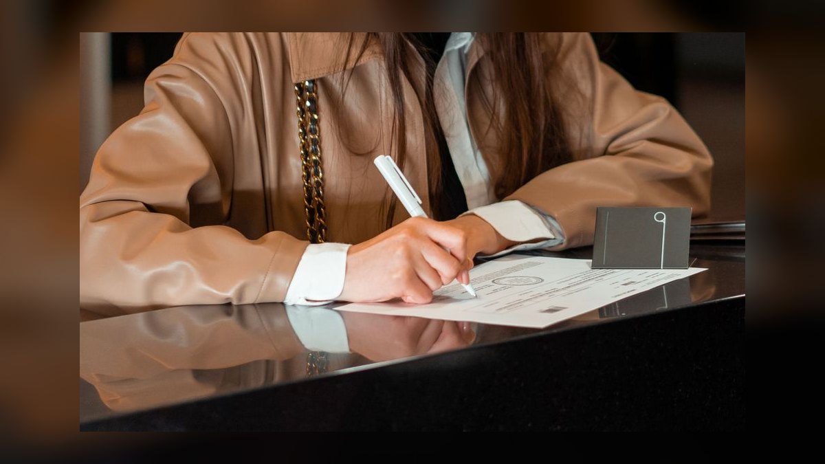 Notary Services / Mobile Notary GTM Playbook 2027 — RON + Loan Signing Agent and the 85M Notarize Operator Path — figure 7
