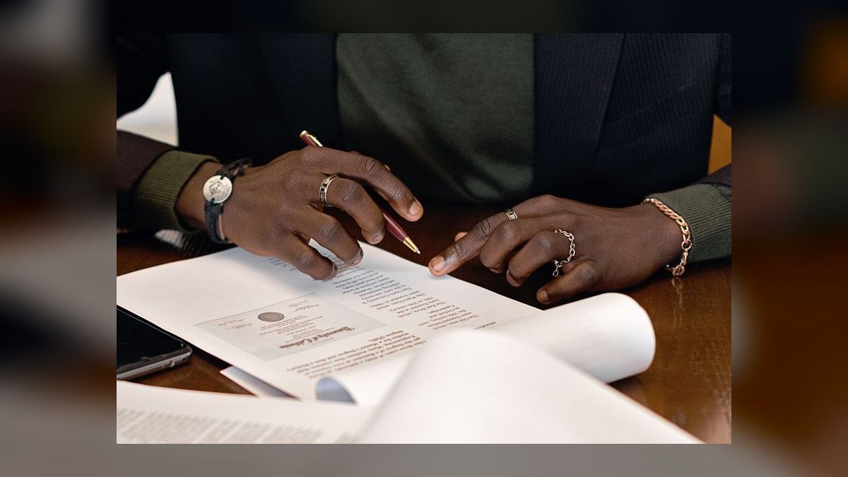 Notary Services / Mobile Notary GTM Playbook 2027 — RON + Loan Signing Agent and the 85M Notarize Operator Path — figure 9