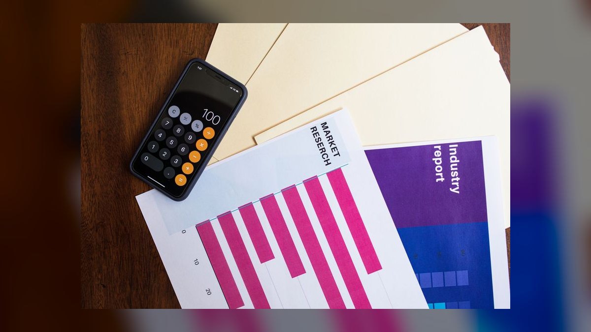 Market Research Firm GTM Playbook 2027 — Custom Quantitative + AI-Augmented Insight and the 85M Numerator Operator Path — figure 9