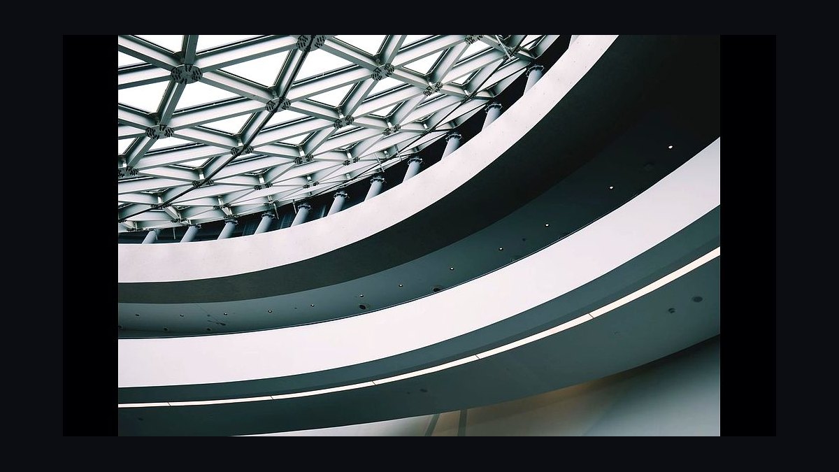 Market Research Firm GTM Playbook 2027 — Custom Quantitative + AI-Augmented Insight and the 85M Numerator Operator Path