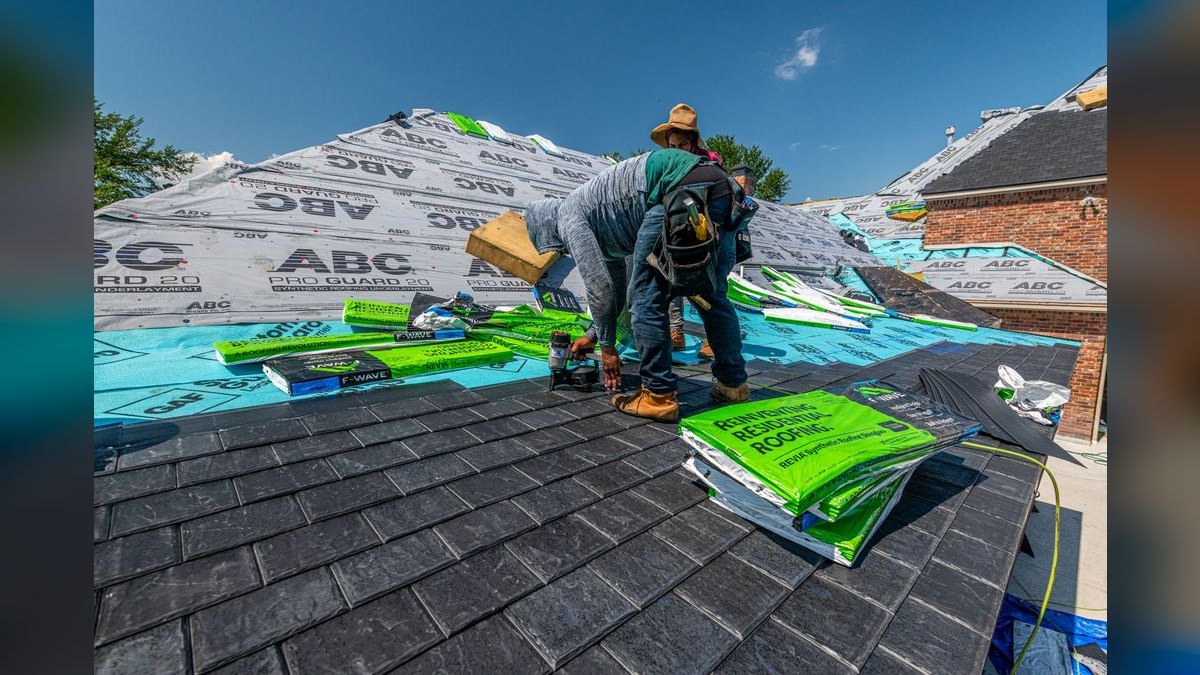 GTM Playbook for Roofing Contractors in 2027
