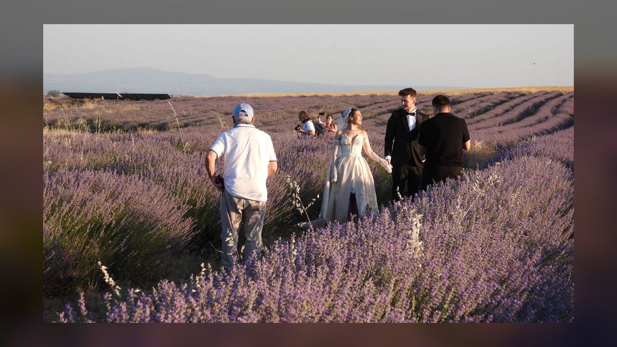 GTM Playbook for Wedding Photographers in 2027 — figure 7