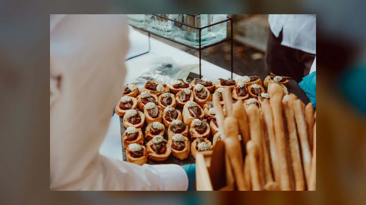 GTM Playbook for Catering Companies in 2027 — figure 9