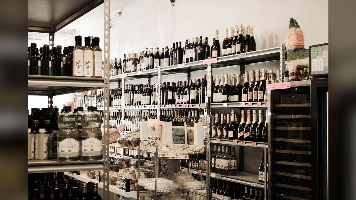 GTM Playbook for Liquor Stores in 2027 — figure 2