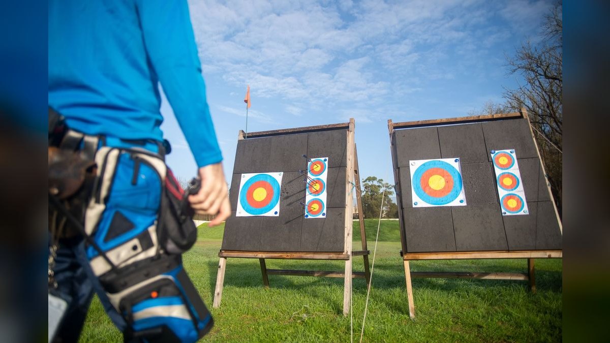 The Developer-Led GTM Playbook: Targeting Open Source Communities for Commercial Adoption