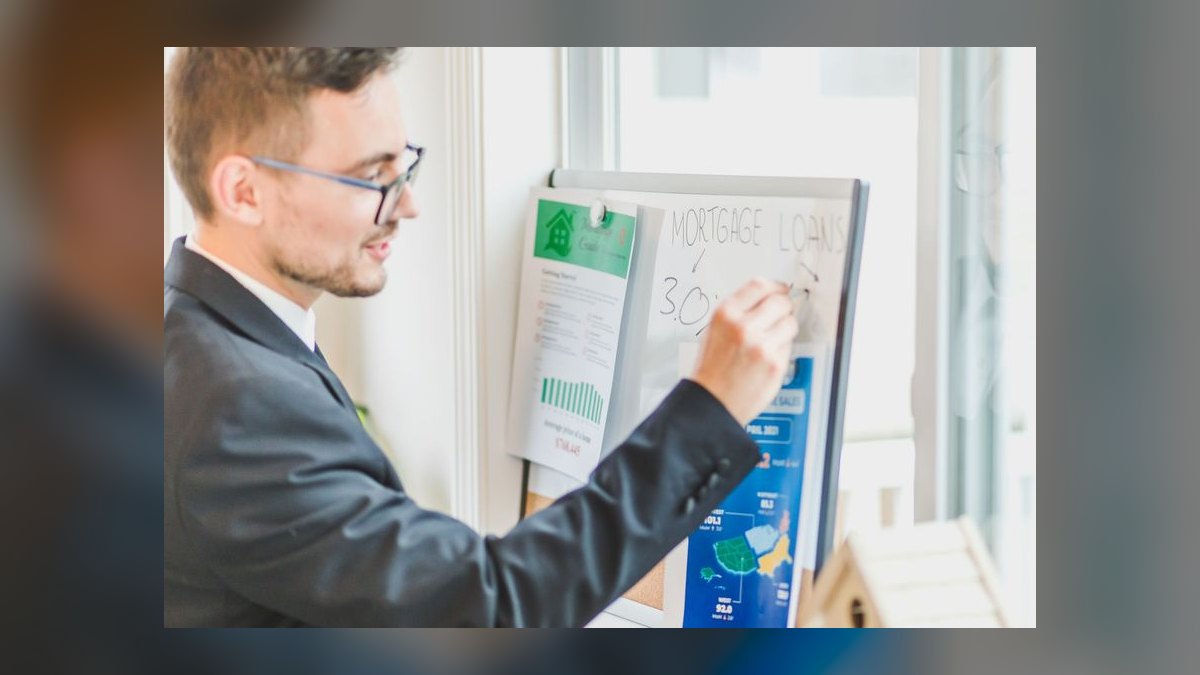 What is the go-to-market playbook for mortgage brokerages in 2027 — figure 2