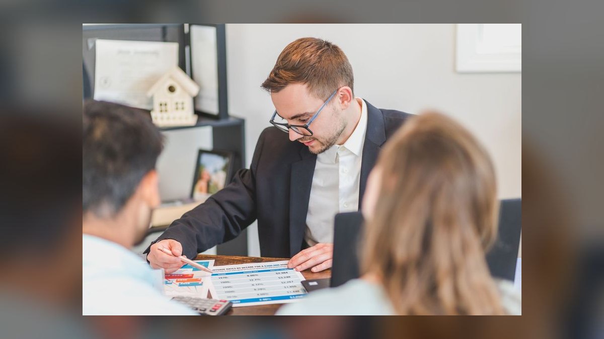 What is the go-to-market playbook for mortgage brokerages in 2027 — figure 3
