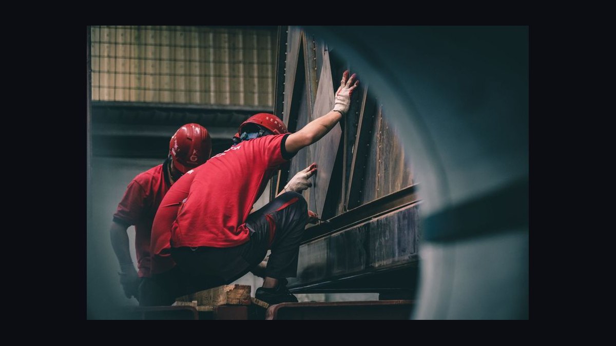 What is the go-to-market playbook for aerospace suppliers in 2027?