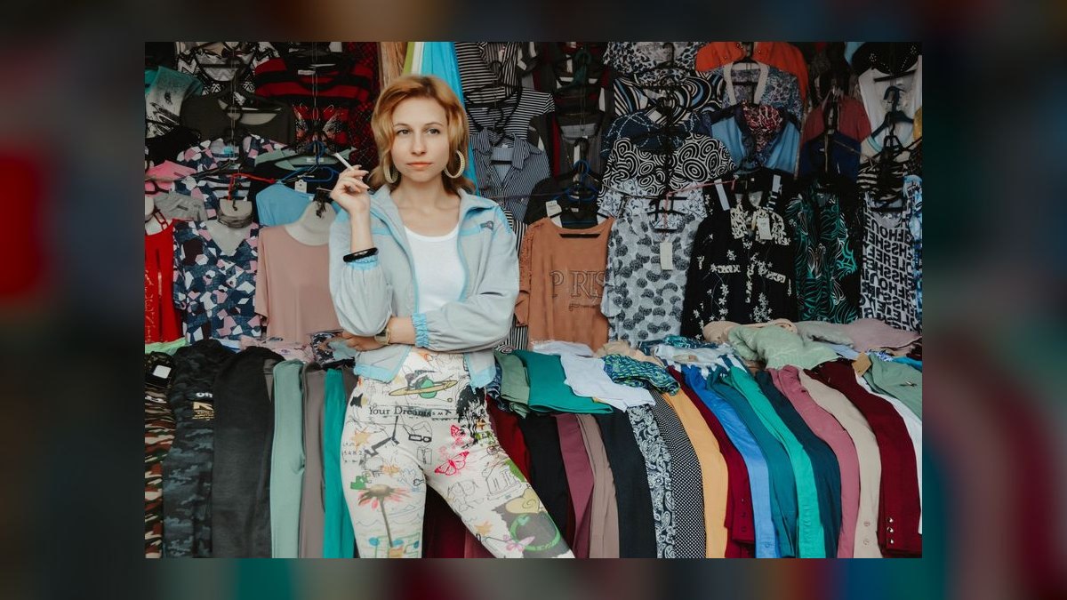 What is the go-to-market playbook for apparel and fashion brands in 2027 — figure 10
