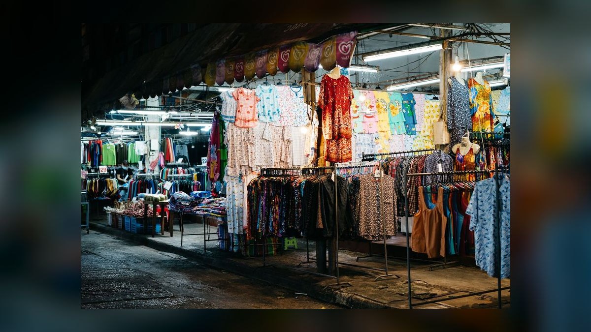 What is the go-to-market playbook for apparel and fashion brands in 2027 — figure 4