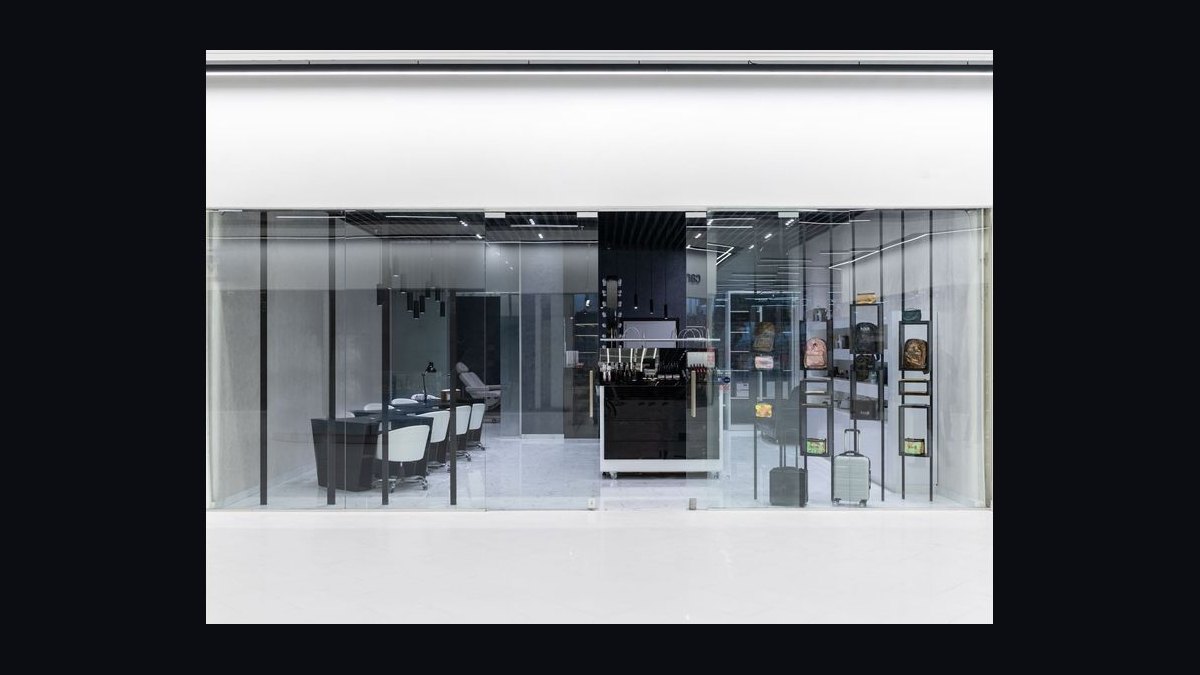 What is the go-to-market playbook for furniture retailers in 2027?