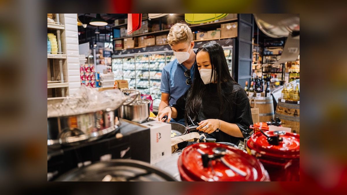 What is the go-to-market playbook for consumer electronics brands in 2027 — figure 7