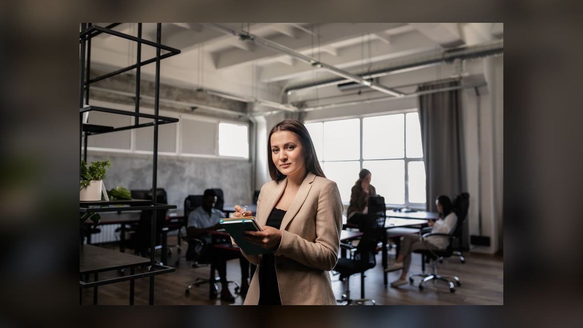 What is the go-to-market playbook for commercial cleaning services in 2027 — figure 6