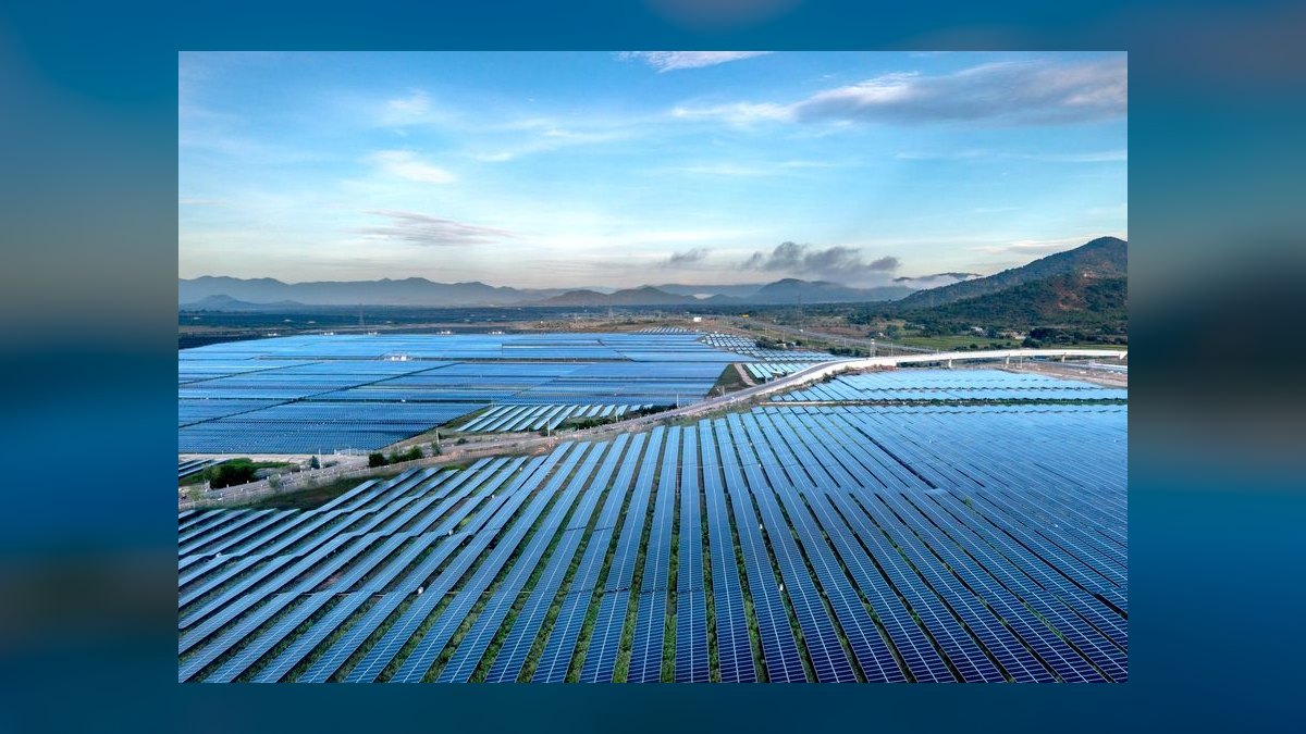 What is the go-to-market playbook for solar energy developers in 2027 — figure 7