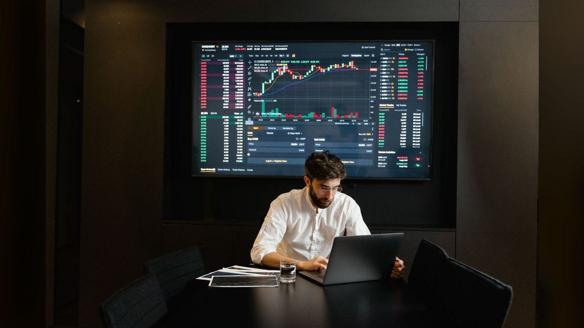 What is the go-to-market playbook for founder-led sales in 2027 — figure 4