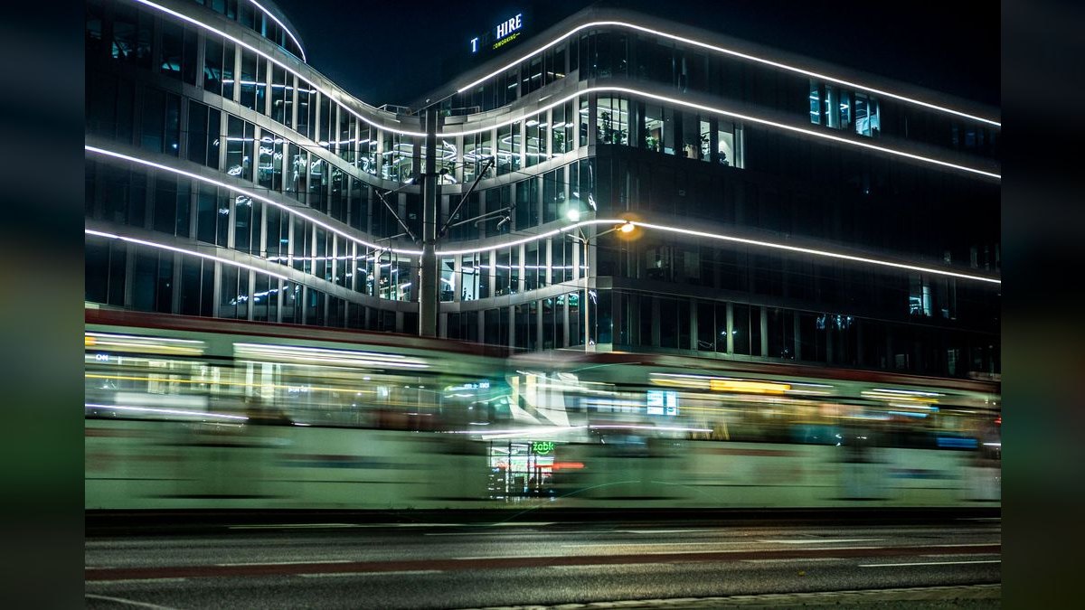 How do you build an outbound motion for a legaltech platform in 2027?