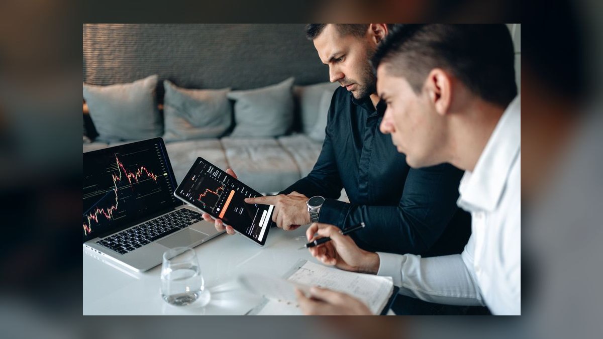 What go-to-market playbook works best for HVAC / Plumbing / Electrical in 2027 — figure 8