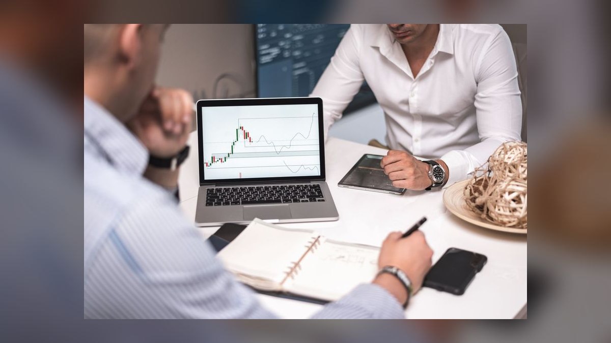 What go-to-market playbook works best for Roofing & Exteriors in 2027 — figure 4
