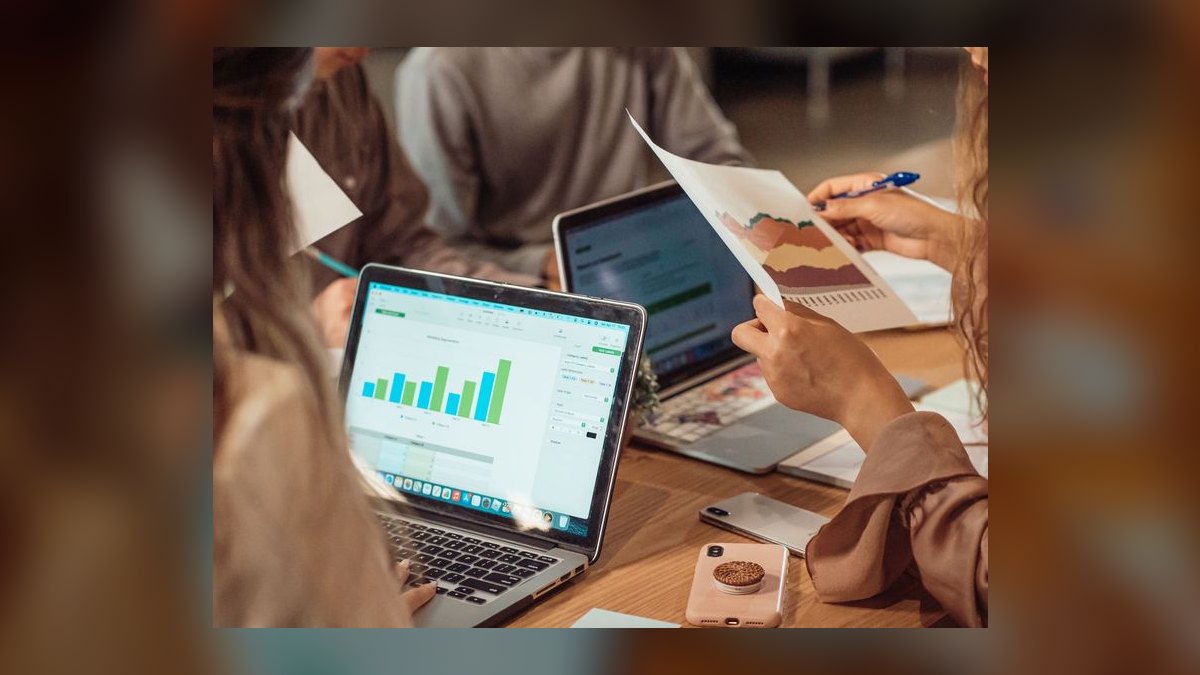What go-to-market playbook works best for Solar & Renewables in 2027 — figure 4
