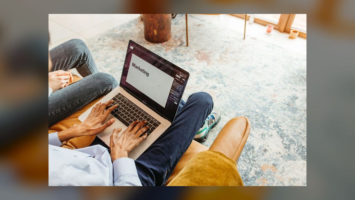 What go-to-market playbook works best for SaaS & Software in 2027 — figure 4