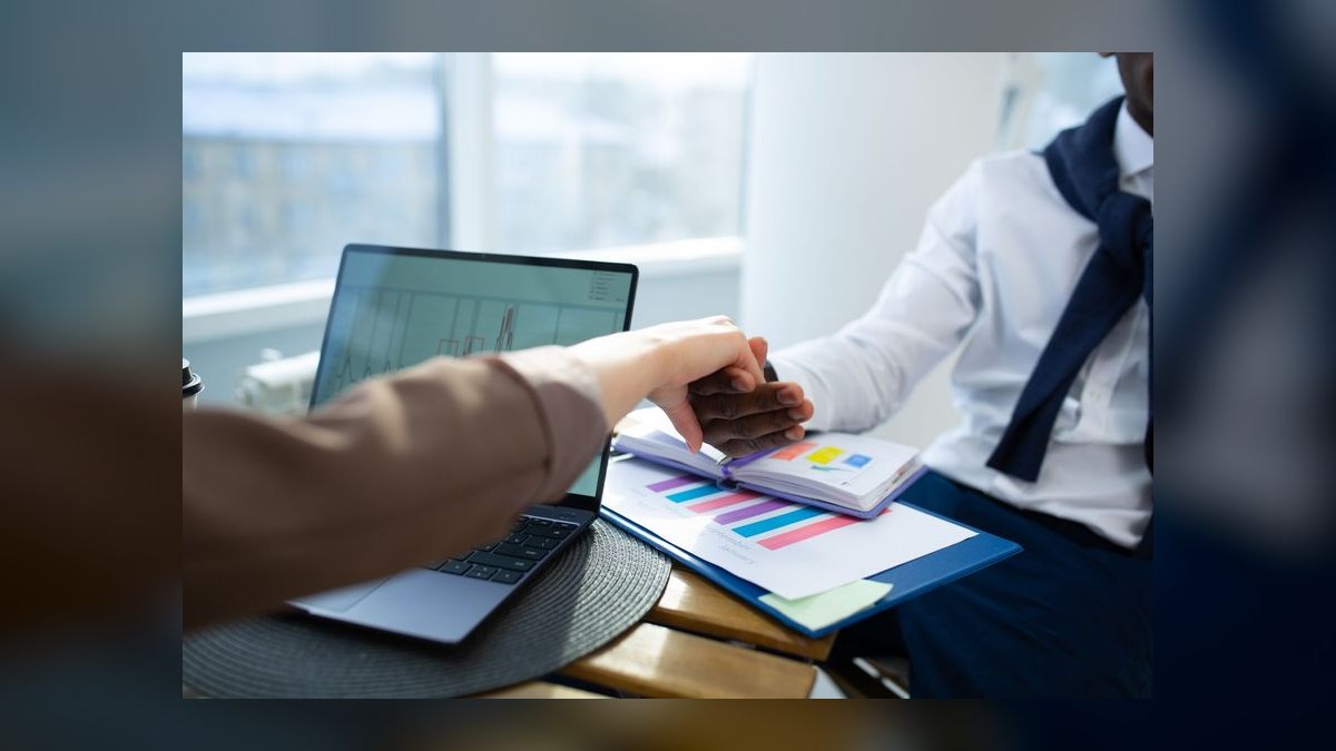 What go-to-market playbook works best for SaaS & Software in 2027 — figure 5
