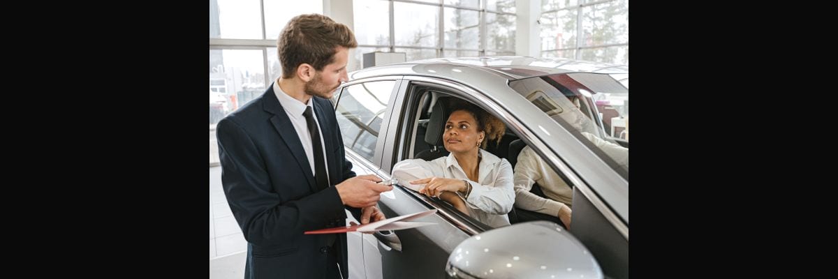 What are the key sales KPIs for the Commercial RV Dealership industry in 2027?