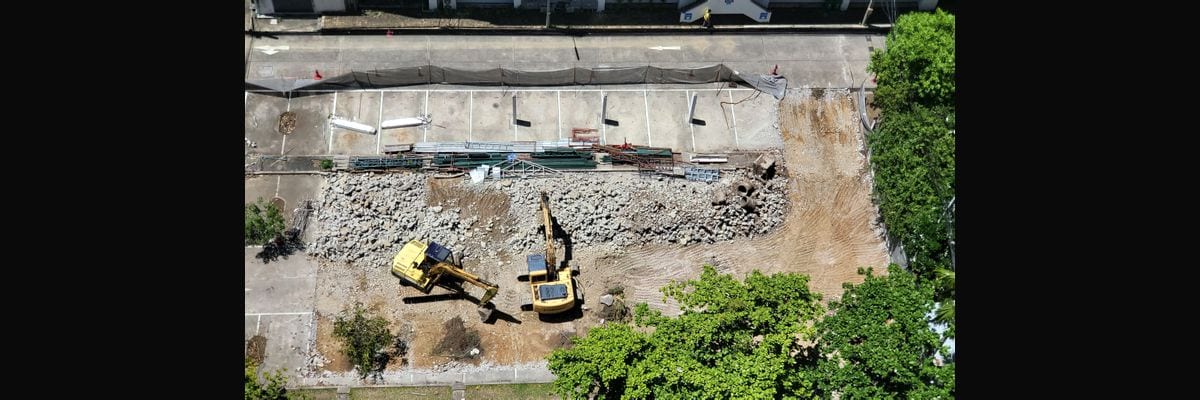 What are the key sales KPIs for the Commercial Demolition and Site Preparation industry in 2027?