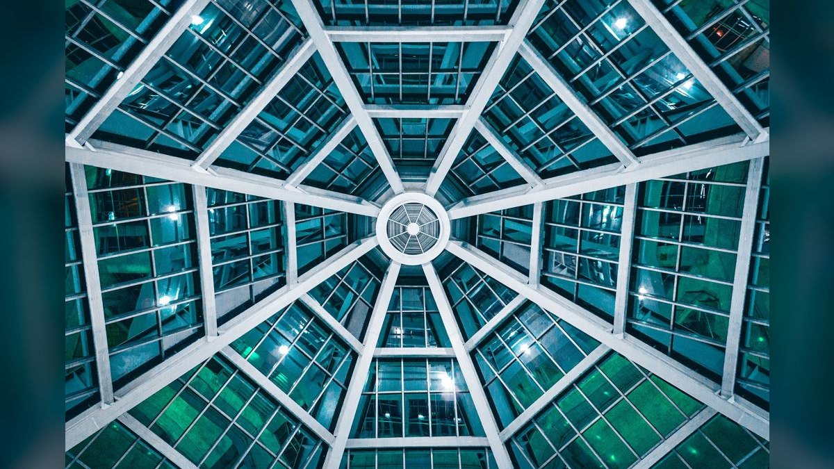 What are the key sales KPIs for the Architectural Door & Hardware Distribution industry in 2027?
