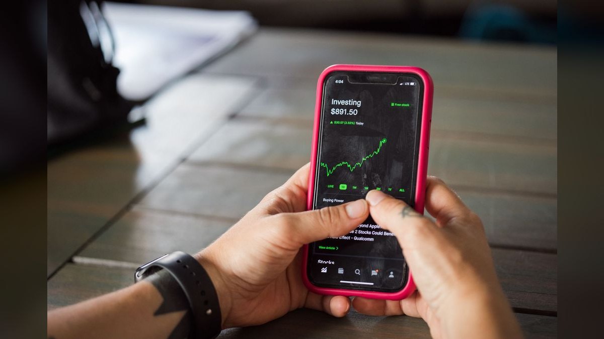 What are the key sales KPIs for the Mobile Medical Imaging Services industry in 2027 — figure 4