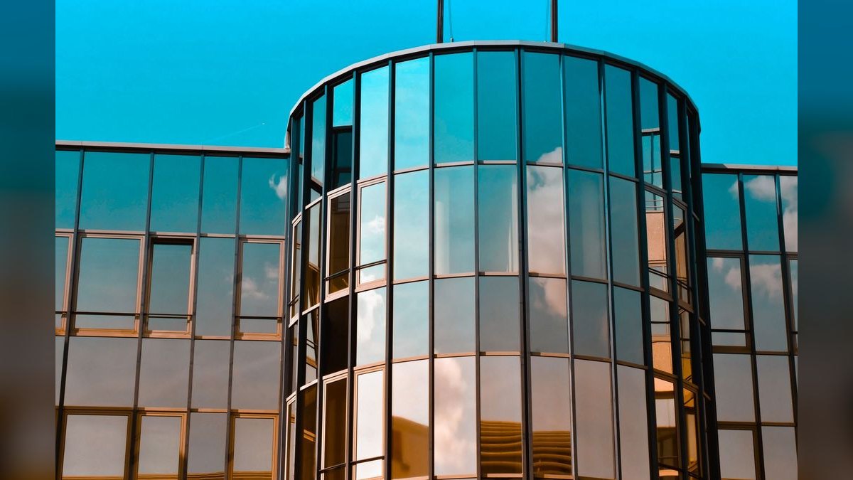 What are the key sales KPIs for the Architectural Metal Roofing & Wall Panel Fabrication industry in 2027 — figure 6