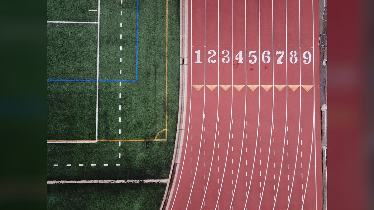What are the key sales KPIs for the Athletic Field & Sports Turf Construction industry in 2027 — figure 4