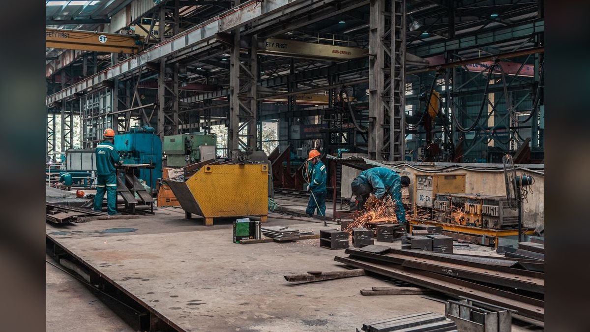 What are the key sales KPIs for the Industrial Heat Treating & Metal Finishing Services industry in 2027 — figure 6