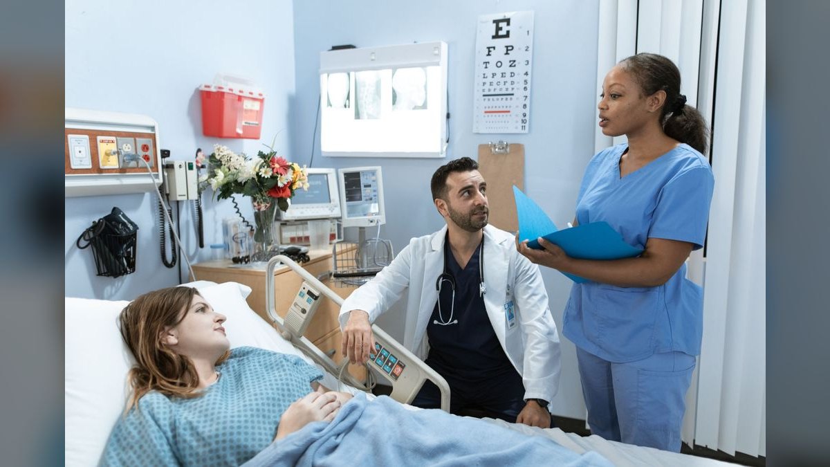 What are the key sales KPIs for the Hospital Sterile Processing Services industry in 2027 — figure 1